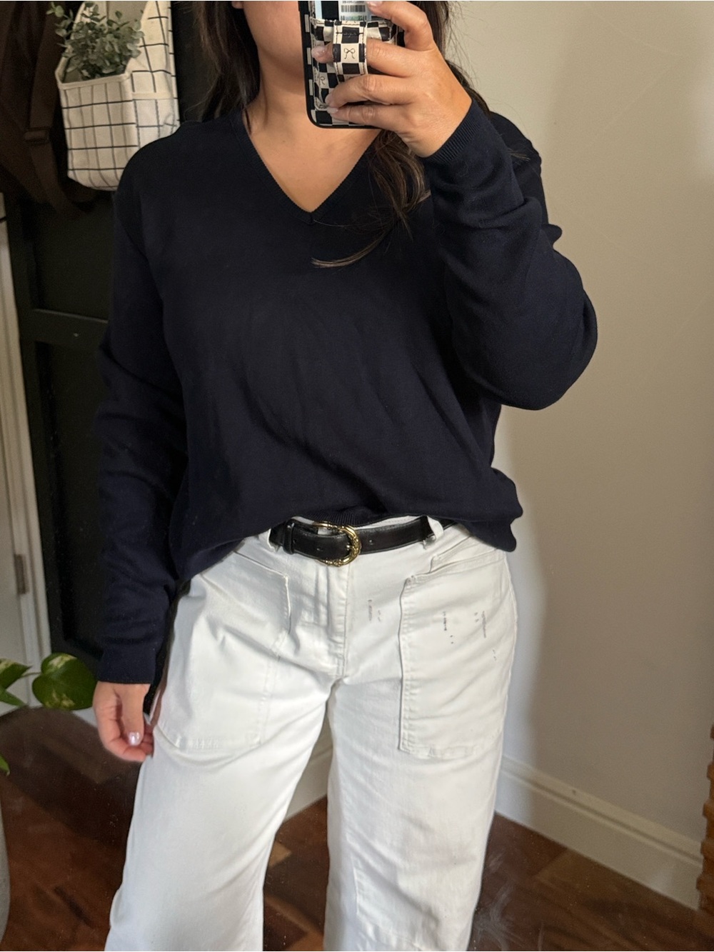 Allen Allen 100% cotton Navy Blue V-Neck Sweater. M/L unisex